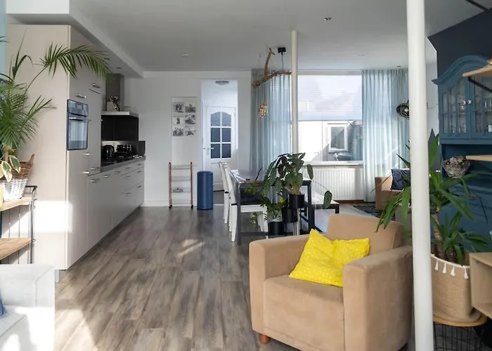 Huis Duinzicht Nyaraló