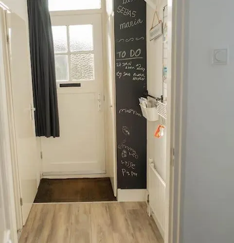 Huis Duinzicht Nyaraló *